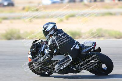 media/Oct-16-2022-TrackXperience (Sun) [[236a00b5b6]]/Group 3/session 2 turn 11/
